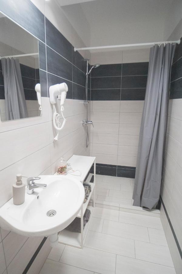 K110 Klapka Apartment Boedapest Buitenkant foto